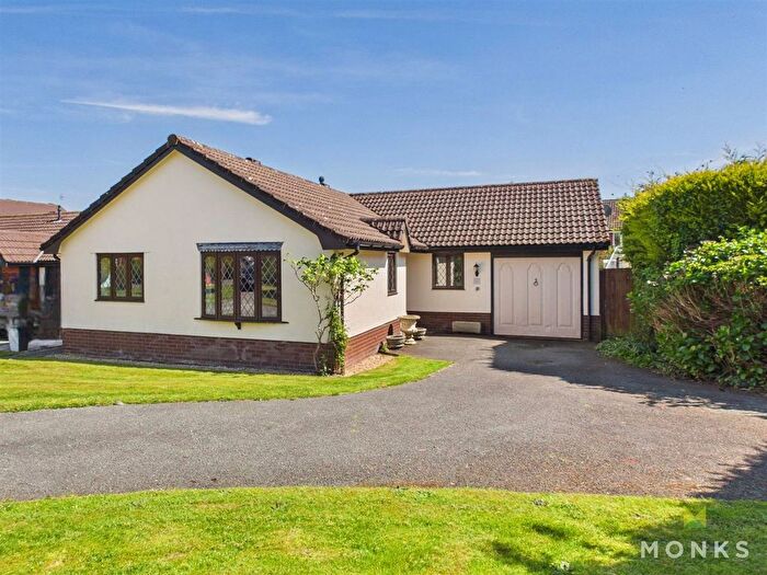 3 Bedroom Detached Bungalow For Sale In Croxon Rise, Oswestry, SY11