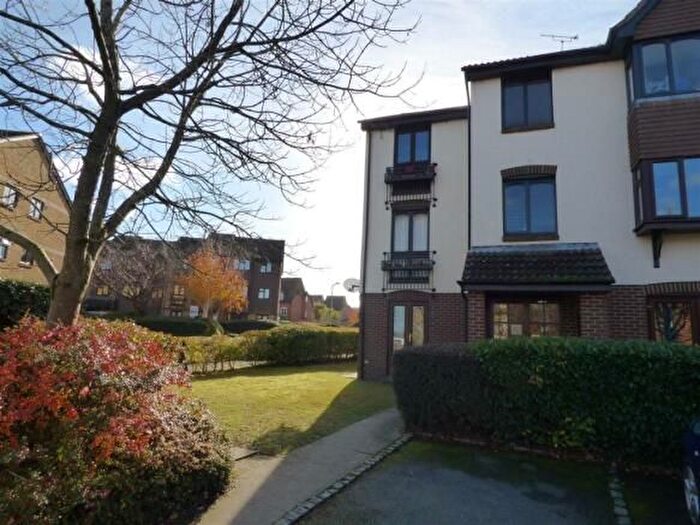 1 Bedroom Flat To Rent In Longacre Road, Singleton, Ashford, TN23