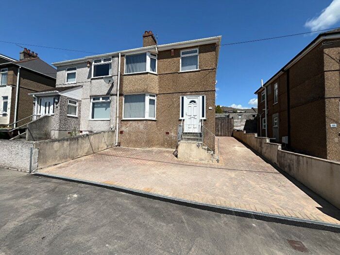 3 Bedroom Semi-Detached House To Rent In Molesworth Road, Plymouth, PL7