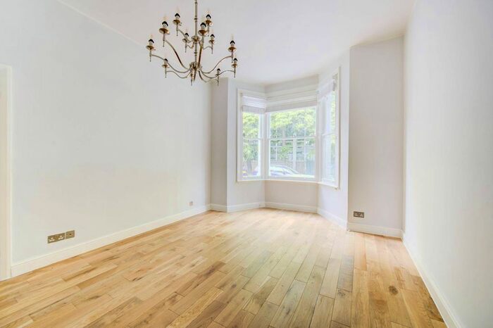 5 Bedroom Terraced House To Rent In Aspenlea Road, Barons Court, London, W6