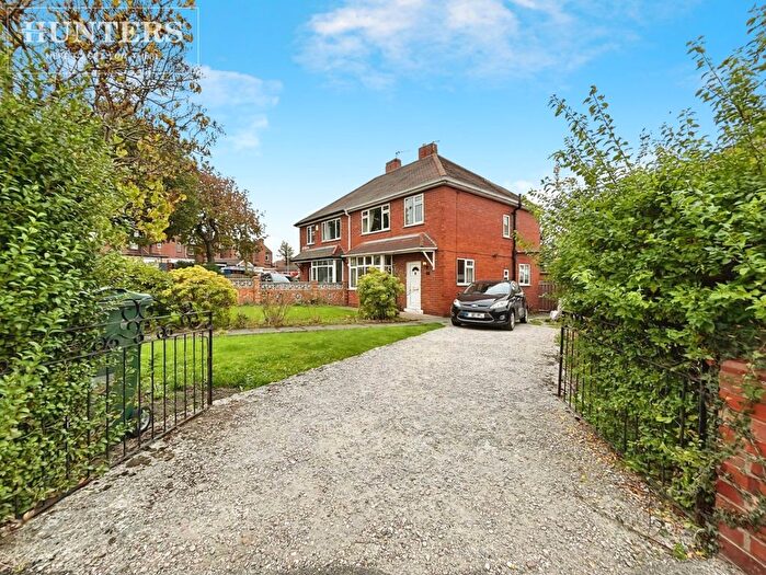 3 Bedroom Semi-detached House For Sale In Horbury Road, Cudworth, Barnsley, S72