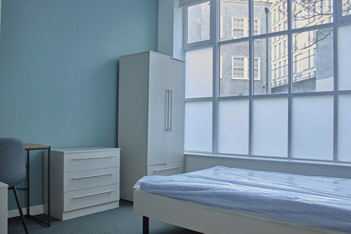 4 Bedroom Flat To Rent In Cumberland Street, Bristol, BS2