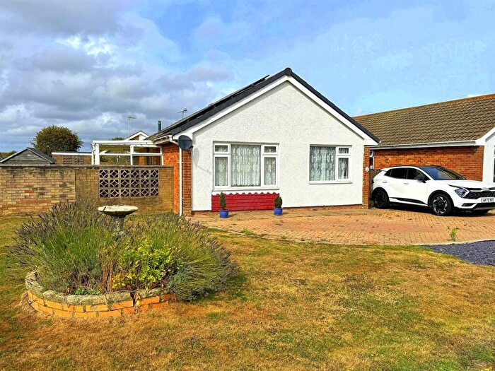 3 Bedroom Detached Bungalow For Sale In Golding Road, Langney, Eastbourne, BN23