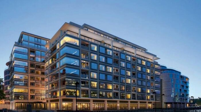 4 Bedroom Flat To Rent In Water Lane, EC3R