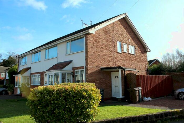 2 Bedroom Maisonette To Rent In Marlbrook Close, Solihull, B92