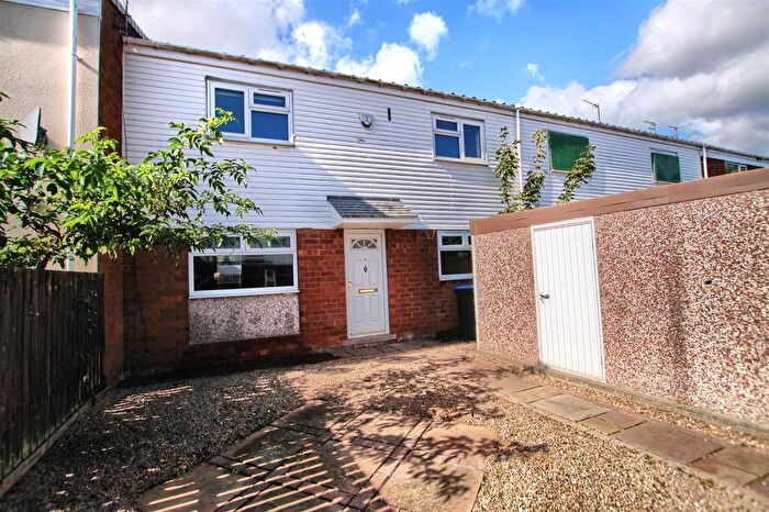 3 Bedroom Terraced House For Sale In Elmhurst Gardens, Hemlington, TS8