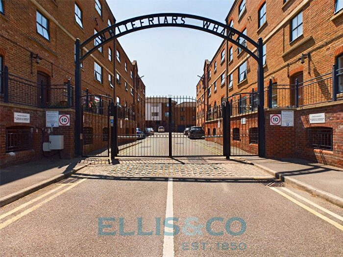 2 Bedroom Flat For Sale In Whitefriars Wharf, Tonbridge, Kent, TN9