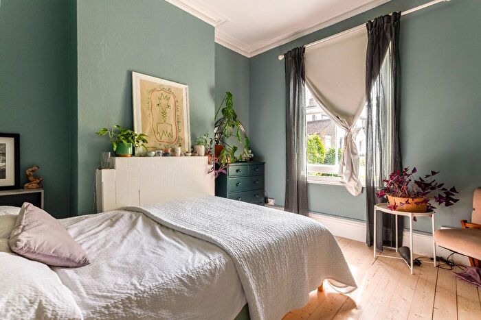 3 Bedroom Maisonette To Rent In Clyde Road, Brighton, BN1