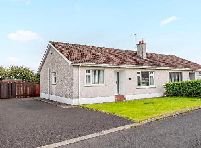 3 Bedroom Semi-detached Bungalows For Sale In Dunsuivnish Avenue, Portstewart, BT55