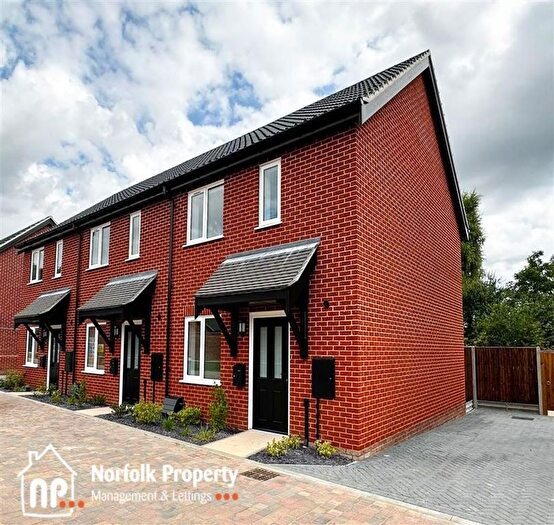 2 Bedroom Semi-Detached House To Rent In Burnham Road, Norwich, NR13