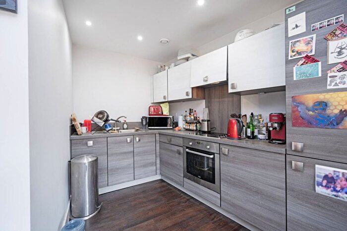 1 Bedroom Flat To Rent In Truman Walk, Bow, London, E3