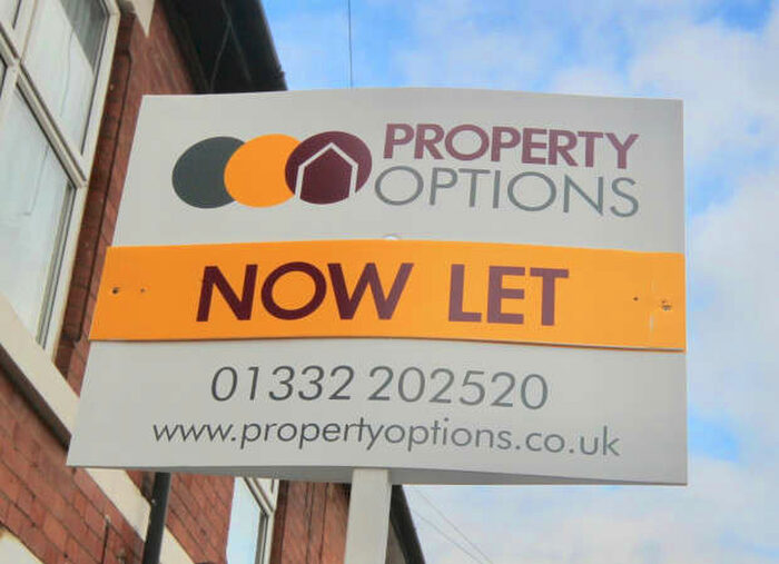 3 Bedroom Semi-Detached House To Rent In Mead Close, Sinfin, Sinfin, DE24