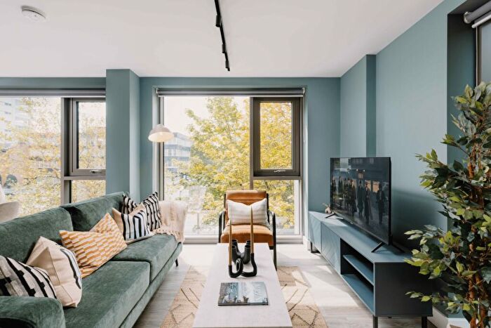 1 Bedroom Apartment To Rent In Loudon's Yard, Inkwell Place Birmingham, B16