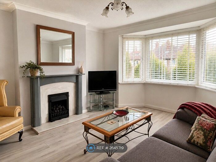3 Bedroom Semi-Detached House To Rent In Fitzherbert St, Warrington, WA2