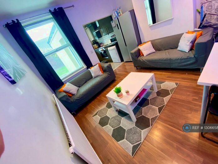 5 Bedroom Terraced House To Rent In Edmund Road, Sheffield, S2