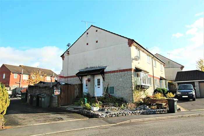 1 Bedroom Property To Rent In Musket Road, Newton Abbot, TQ12