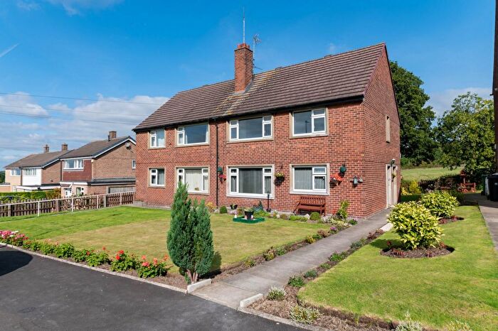 1 Bedroom Flat To Rent In Fairfield Rise, Kirkburton, Huddersfield, Kirklees, HD8