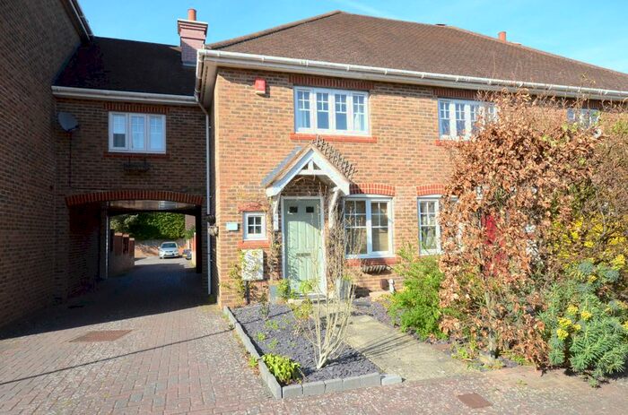 3 Bedroom End Of Terrace House To Rent In Wintney Street, Fleet, GU51