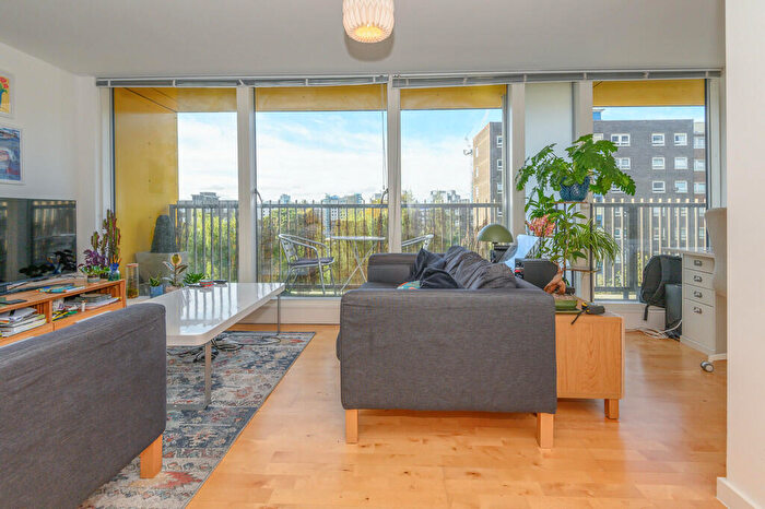 1 Bedroom Apartment To Rent In Saxton, The Avenue, LS9