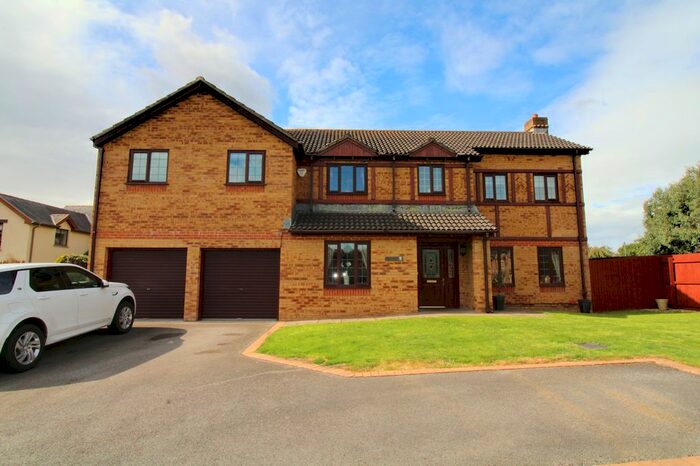 5 Bedroom Detached House For Sale In Eglwys Nunnydd, Margam, Port Talbot, SA13