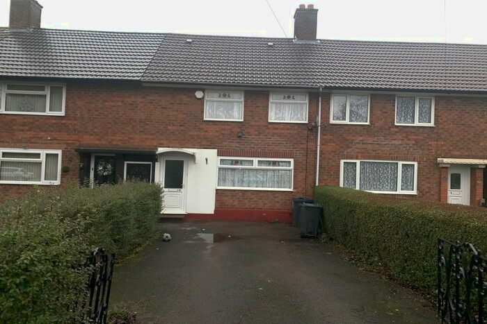 3 Bedroom Detached House To Rent In Swancote Road, Stechford, Birmingham, B33