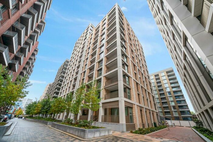 2 Bedroom Apartment For Sale In , Radley House, Palmer Road, London, SW11