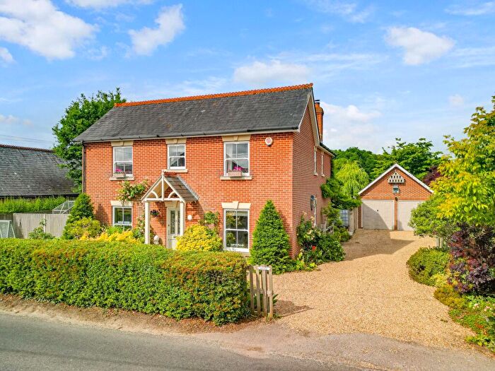 4 Bedroom Detached House For Sale In Church Road, Newtown, PO17