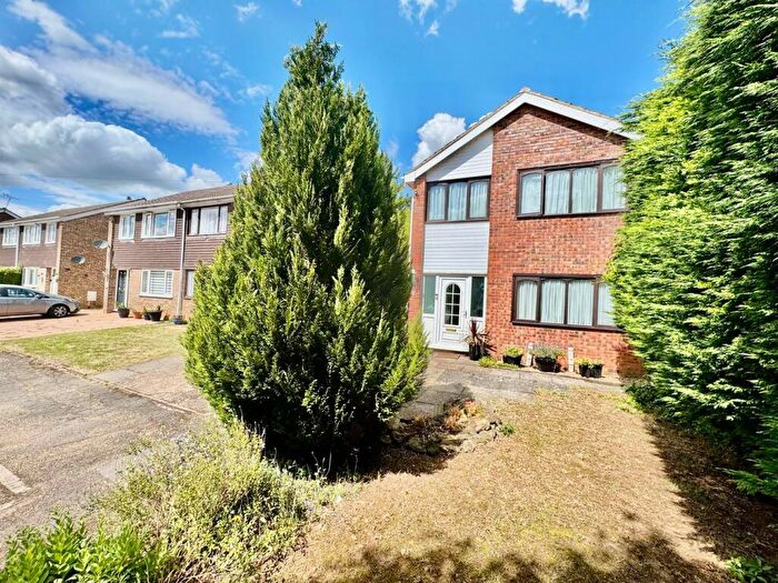 3 Bedroom Detached House For Sale In Newell Road, Ringstead, Kettering, NN14