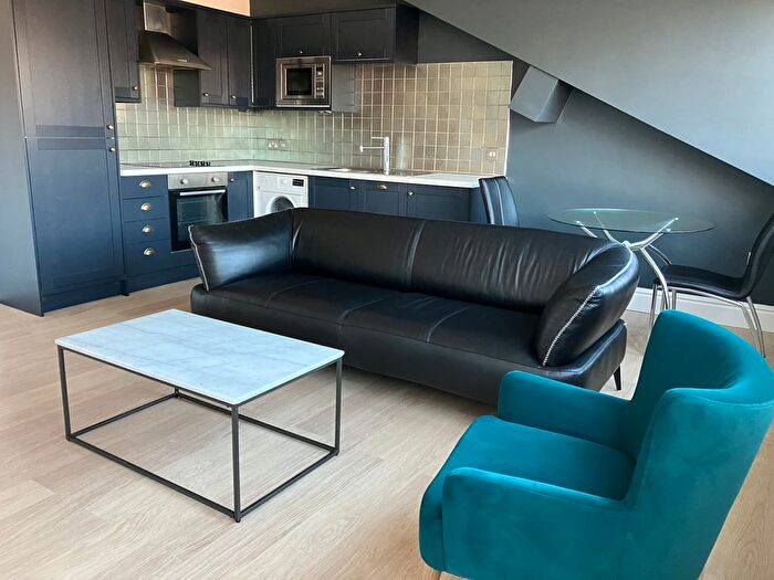 2 Bedroom Flat To Rent In West Cliff, Preston, PR1