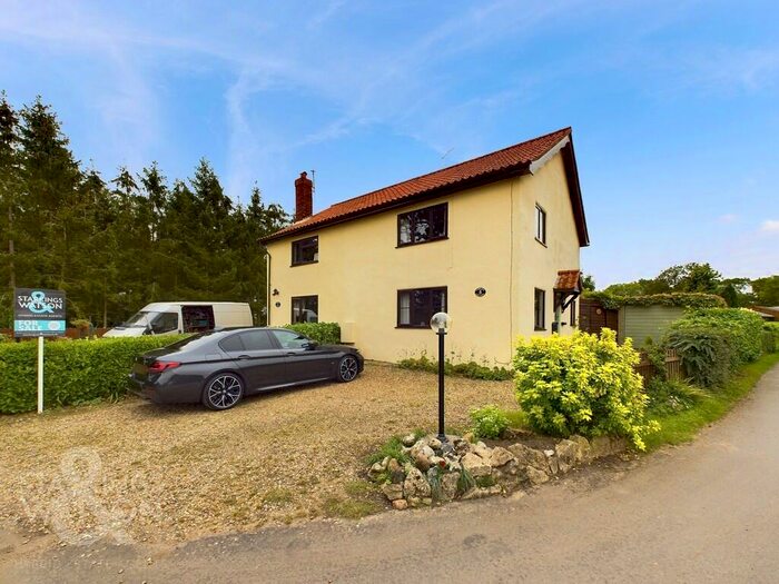 2 Bedroom Semi-Detached House For Sale In Free Lane, Ditchingham, Bungay, NR35