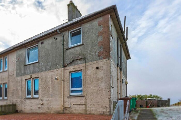 2 Bedroom Flat For Sale In Ballingry Road, Lochore, Lochgelly, KY5