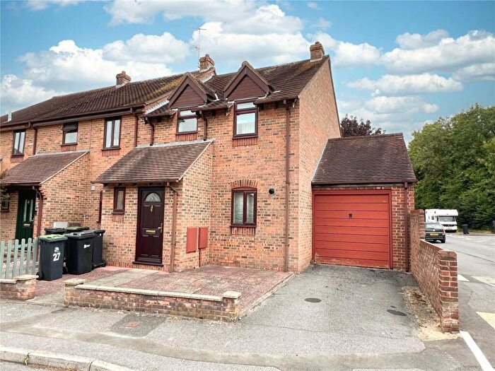3 Bedroom End Of Terrace House For Sale In Chapel Gardens, Blandford Forum, Dorset, DT11
