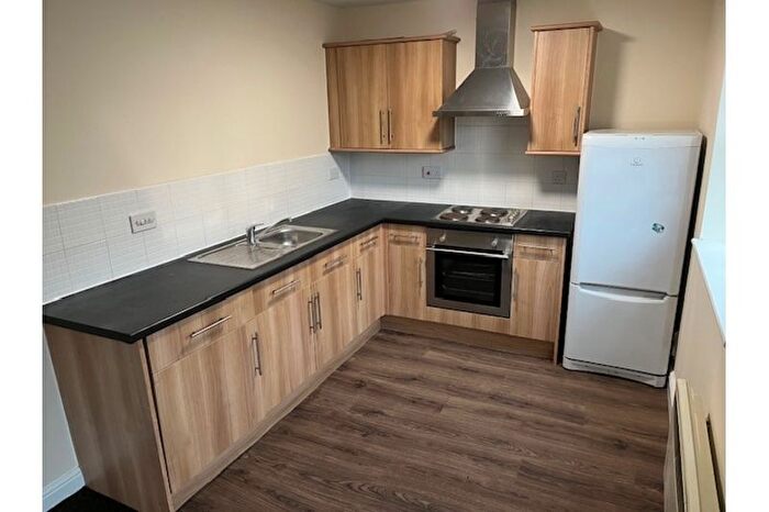 1 Bedroom Flat To Rent In Broadwell Road, Oldbury, West Midlands, B69