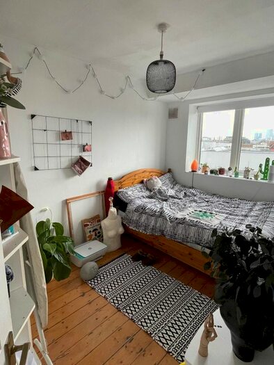 2 Bedroom Flat To Rent In Digby Street, London, E2