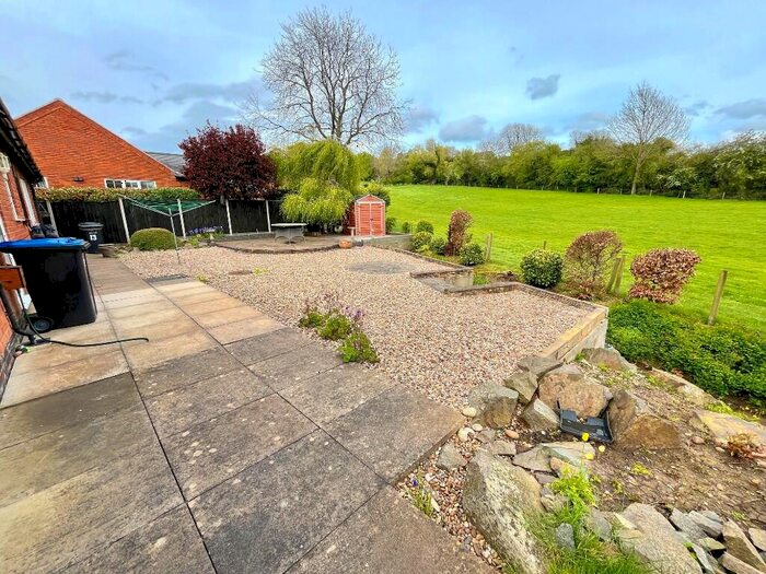3 Bedroom Detached Bungalow For Sale In Gilstead Close, Thurnby, Leicester, Leicestershire, LE7
