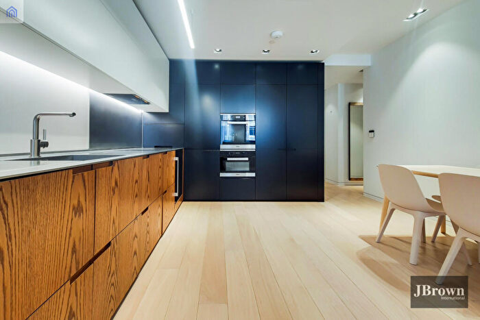 2 Bedroom Apartment To Rent In The Underwood Building, London, London, London, EC1A