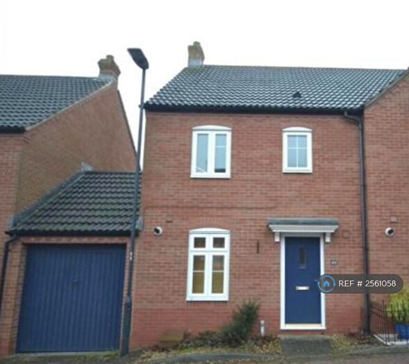 3 Bedroom Semi-Detached House To Rent In Blandamour Way, Bristol, BS10