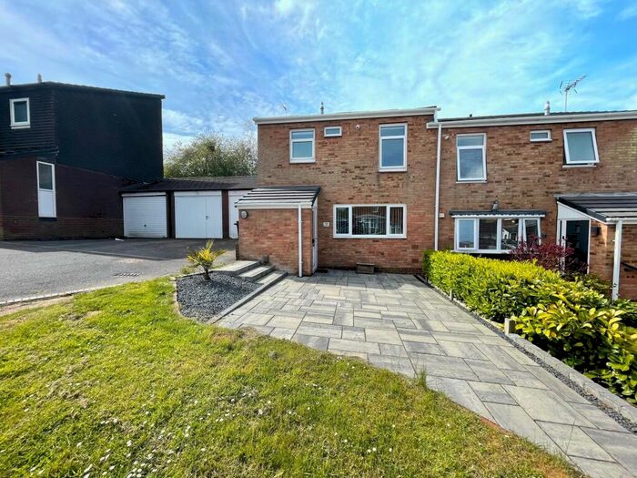 3 Bedroom Property To Rent In Reedmace Close, Kings Norton, B38