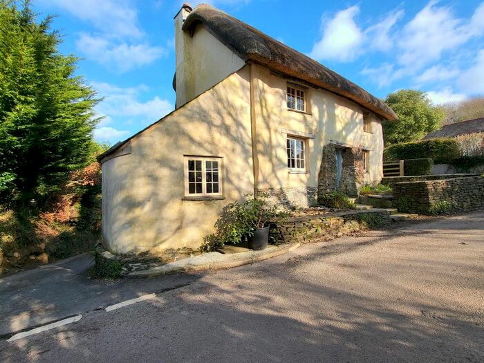 2 Bedroom Link Detached House For Sale In Polmassick, St. Austell, Cornwall, PL26