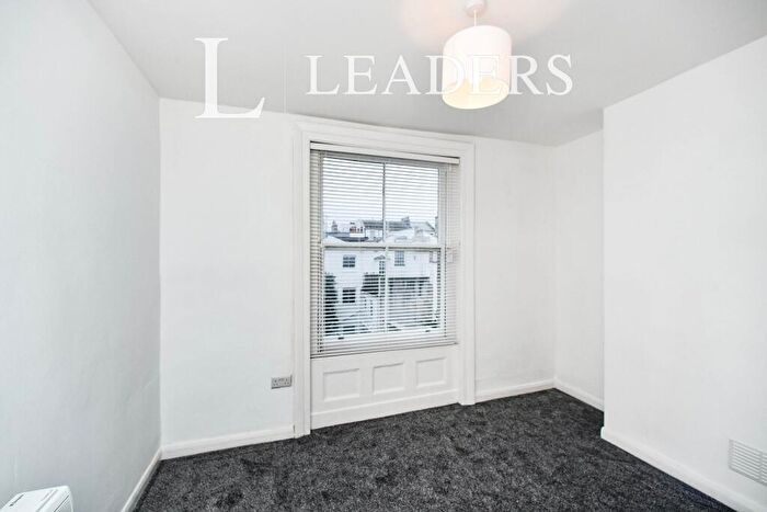1 Bedroom Flat To Rent In Bloomsbury Place, Brighton, BN2