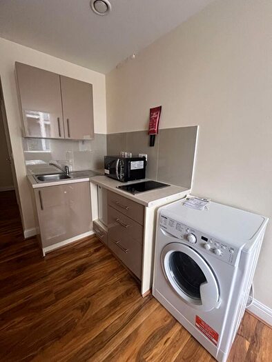 1 Bedroom Flat To Rent In Pall Mall, Liverpool - Studio Available Now, L3