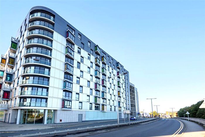 2 Bedroom Apartment To Rent In Hermitage, Chatham Street, Reading, Berkshire, RG1
