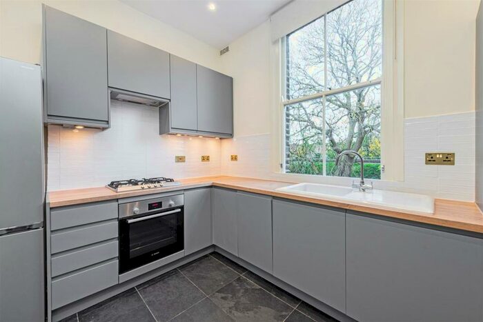 2 Bedroom Flat To Rent In Byrne Road, Balham, SW12