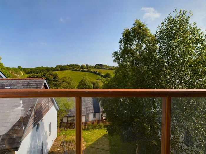 2 Bedroom Property For Sale In The Valley, Carnon Downs, Truro, TR3