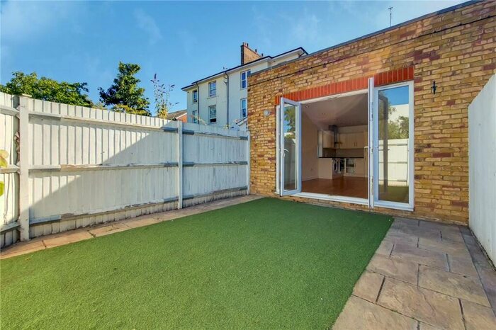 1 Bedroom Apartment To Rent In Ewell Road, Surbiton, KT6