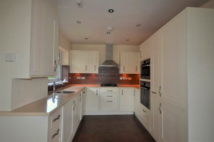 2 Bedroom Flat To Rent In Little Rowsham Court, South Hill Avenue, Harrow On The Hill, HA1