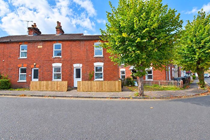2 Bedroom End Of Terrace House For Sale In Danvers Road, Tonbridge, TN9