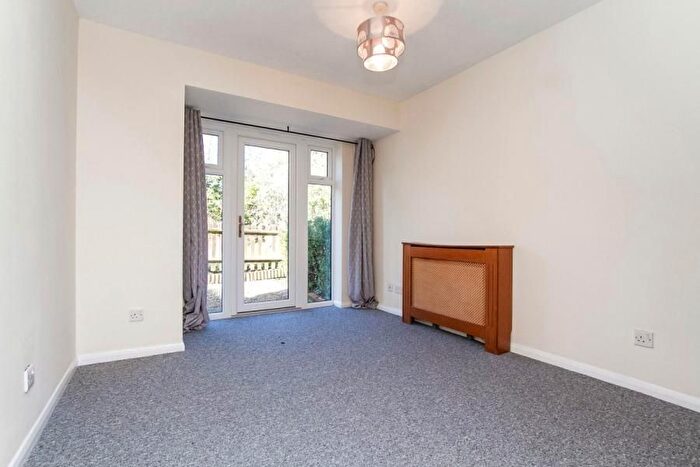 1 Bedroom Property To Rent In The Laurels, Uckfield, TN22