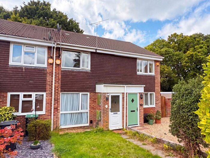 2 Bedroom Terraced House For Sale In Caledonia Drive, Dibden, SO45