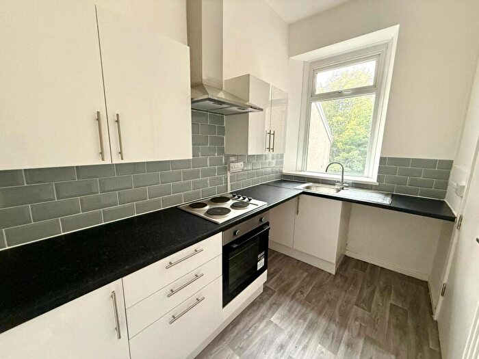 1 Bedroom Apartment To Rent In High Street, Fleur De Lis, NP12